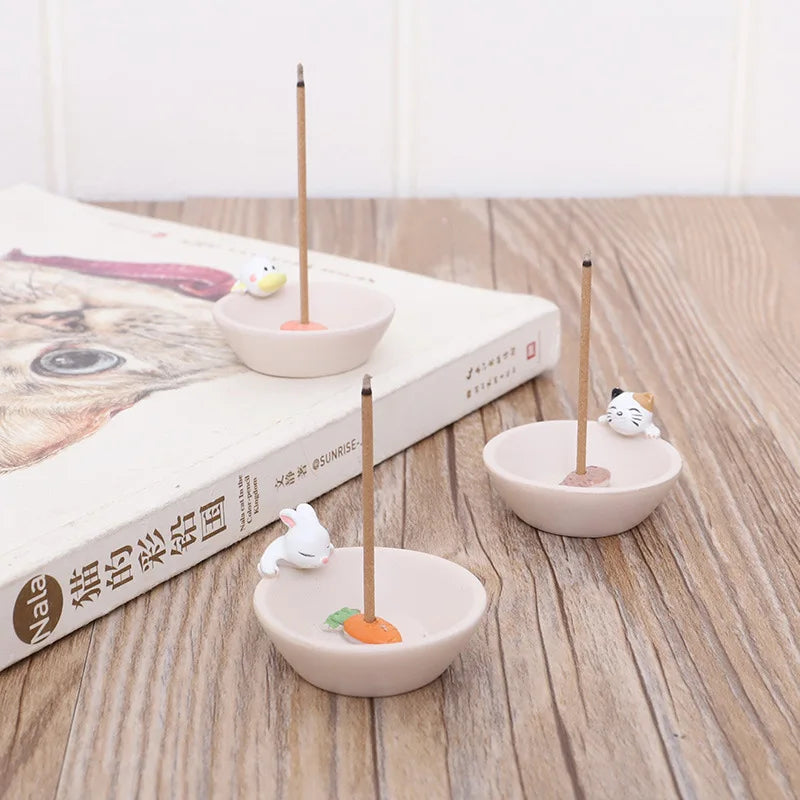 1Pc Incense Stick Burner Ash Catcher Incense Holder Aromatherapy Plate Resin Rabbit Puppy Ornament for Home Spa Decoration